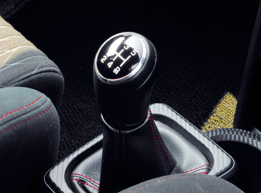 オートマとマニュアルの違いとは？のイメージ画像