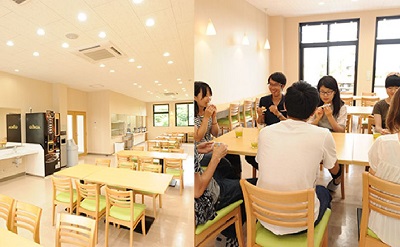 備南自動車学校の食事風景