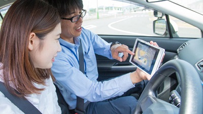 平田自動車教習所の教習車内