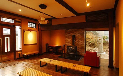 アイルモータースクール門司の内観