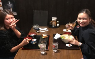 けいゆう自動車学校の食事風景