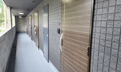 くま高原ドライビングスクールの宿泊施設廊下