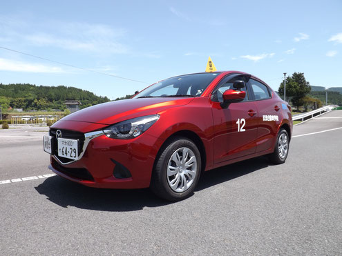 玖珠自動車教習所の教習車 class=