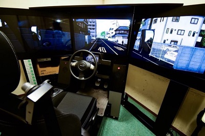 おんが自動車学校のシミュレーター