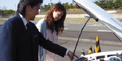 白鳥自動車学校の教習の様子
			