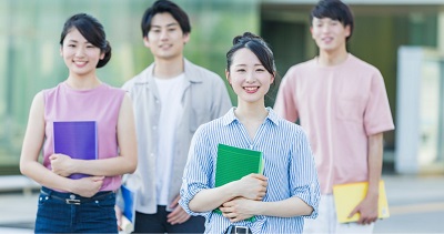 多度津自動車学校の教習生