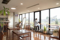 鉄工団地自動車学園の休憩室