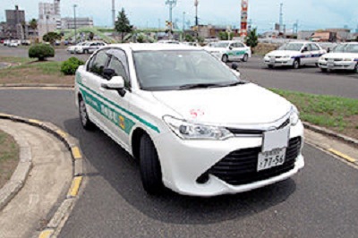 鳥取県東部自動車学校の教習車